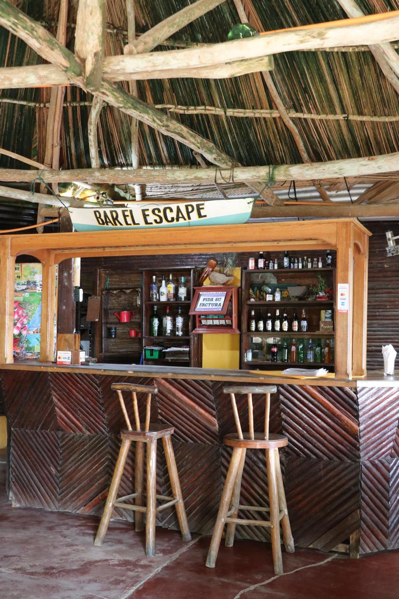 Hotel Salvador Gaviota Livingston Bagian luar foto