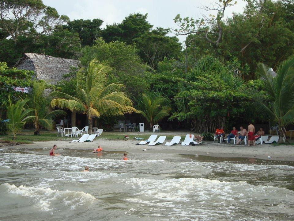 Hotel Salvador Gaviota Livingston Bagian luar foto