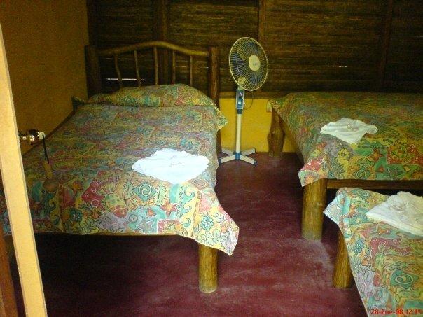 Hotel Salvador Gaviota Livingston Bagian luar foto