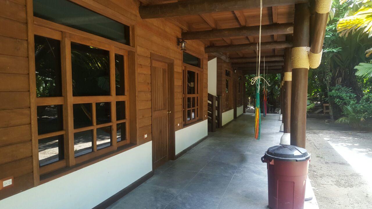 Hotel Salvador Gaviota Livingston Bagian luar foto